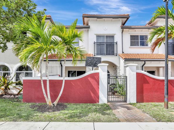 3513 NW 29th Ct, Lauderdale Lakes FL 33311