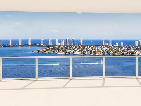 220 Lake Shore Drive 2210, Lake Park FL 33403