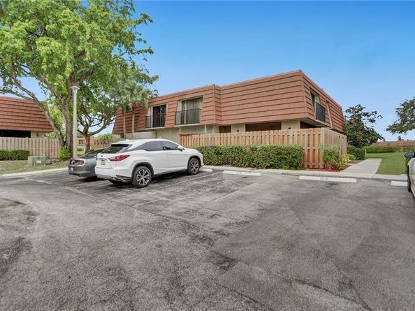 4887 NW 94th Ter 4887, Sunrise FL 33351