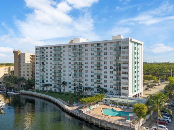 2841 NE 163rd Street 402, North Miami Beach FL 33160