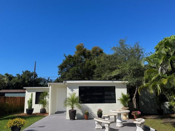 1109 NW 15th Ave, Fort Lauderdale FL 33311