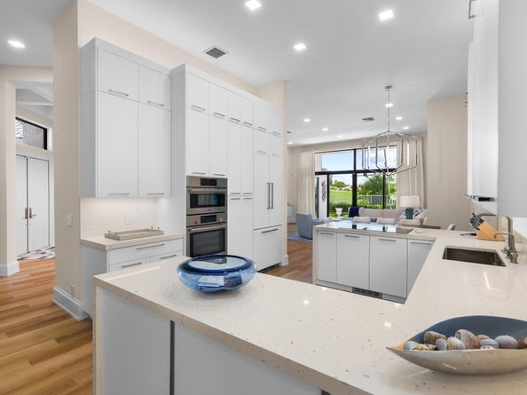 16125 Villa Vizcaya Place, Delray Beach FL 33446