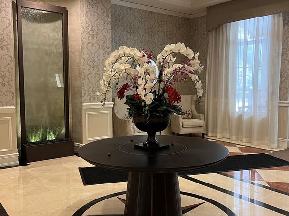 16102 Emerald Estates Dr 129, Weston FL 33331