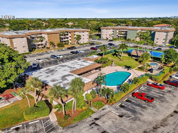 2441 SW 82nd Avenue 205, Davie FL 33324