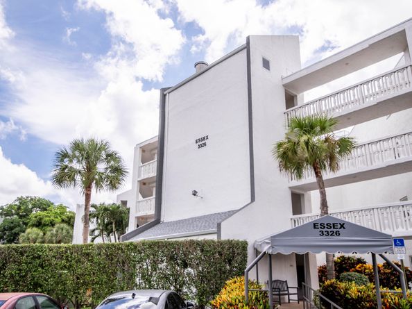 3326 Arcara Way 104, Lake Worth FL 33467