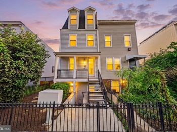 1227 Morse Street NE