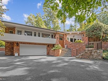 1753 Army Navy Drive