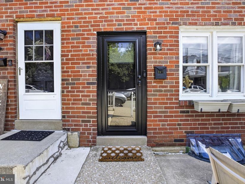 367 Conarroe Street, Philadelphia PA 19128