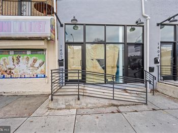 1402-1404 52
