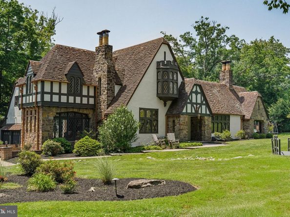 1952 Canterbury Road, Abington PA 19001