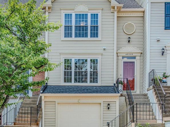 45555 Whitcomb Square, Sterling VA 20166