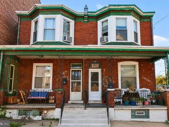 154 W Salaignac Street