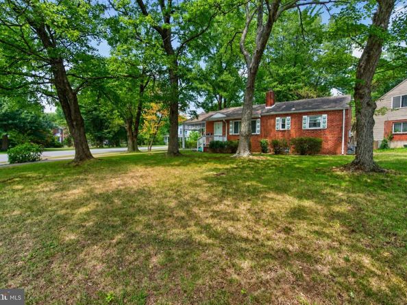 3122 Collie Lane, Falls Church VA 22044