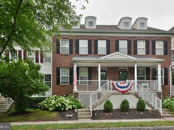 65 Woodbridge Drive