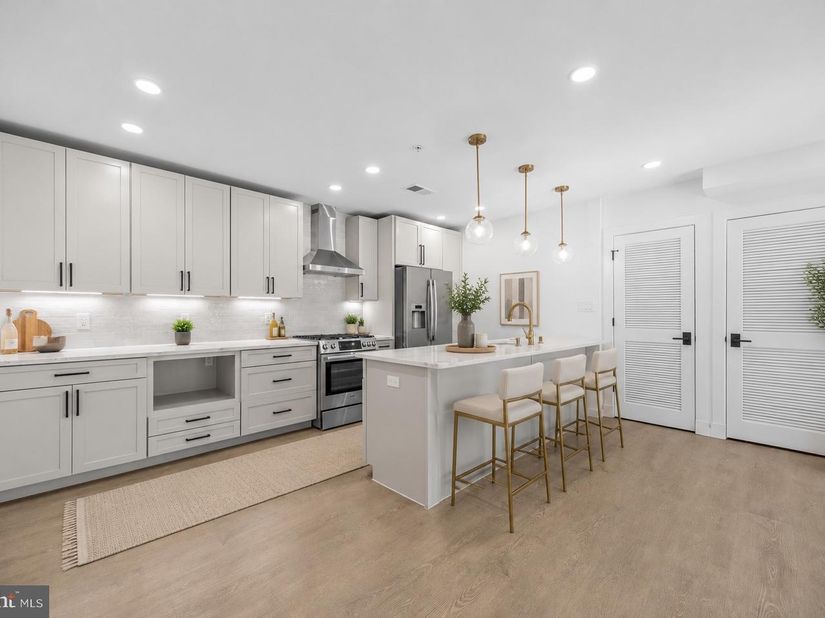 1201 N Quinn Street 101, Arlington VA 22209
