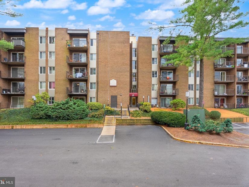 60 S Van Dorn Street 306, Alexandria VA 22304