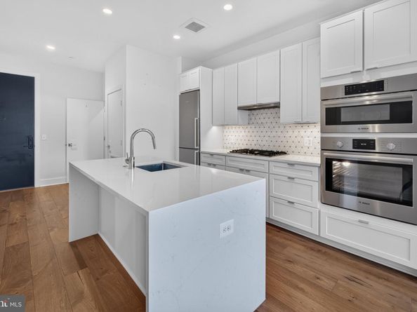 1312 King Street 302, Alexandria VA 22314