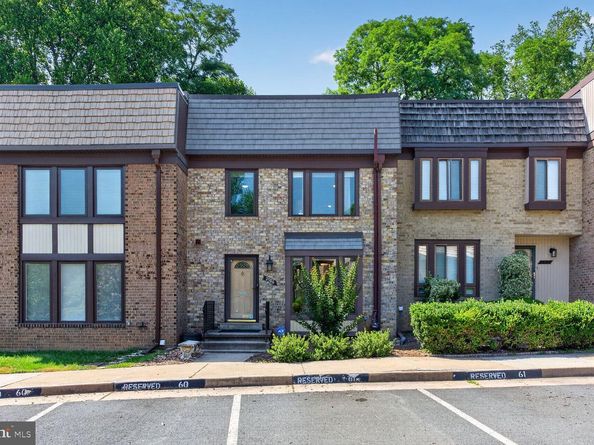 2986 Borge Street, Oakton VA 22124