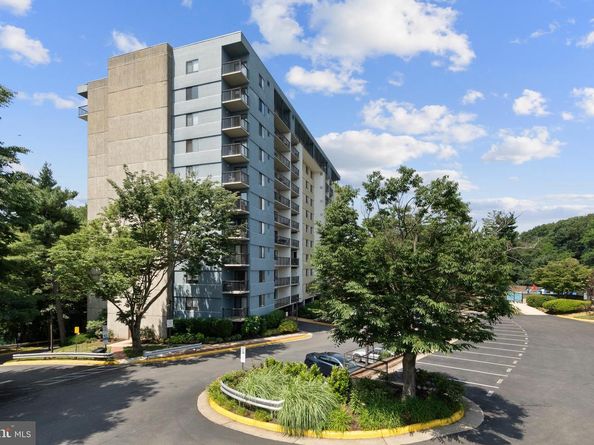 3800 Powell Lane 1218, Falls Church VA 22041