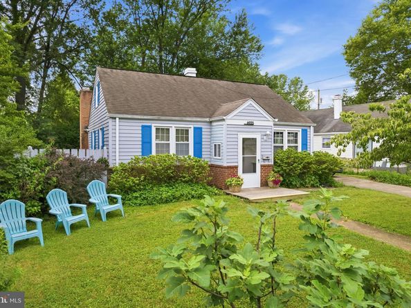 6935 Kenfig Drive, Falls Church VA 22042
