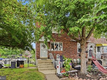 338 S Stratford Road