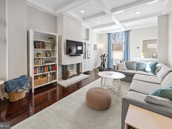 1019 Lombard Street, Philadelphia PA 19147