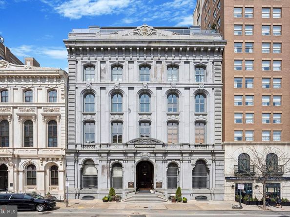 421 Chestnut Street 402, Philadelphia PA 19106