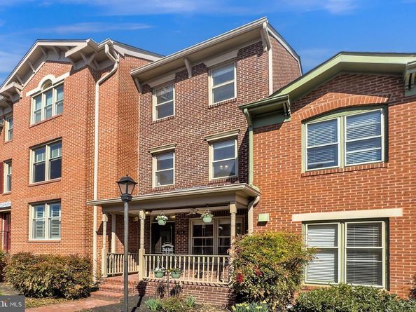 564 N West Street, Alexandria VA 22314