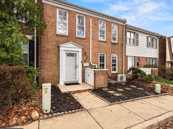 1009 N Van Dorn Street N, Alexandria VA 22304