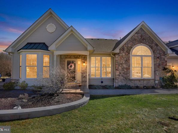 618 Bellflower Road, Langhorne PA 19047