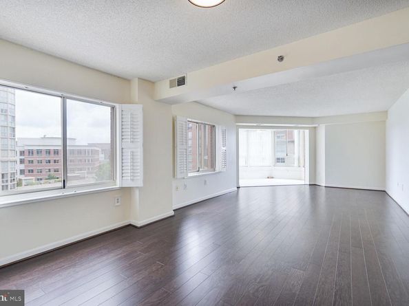 2151 Jamieson Avenue 809, Alexandria VA 22314