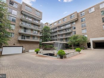 4100 Cathedral Avenue NW