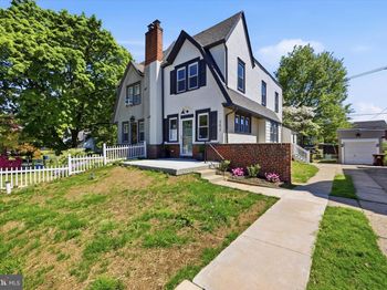 252 W Greenwood Avenue