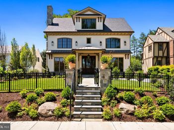 3022 44TH Place NW
