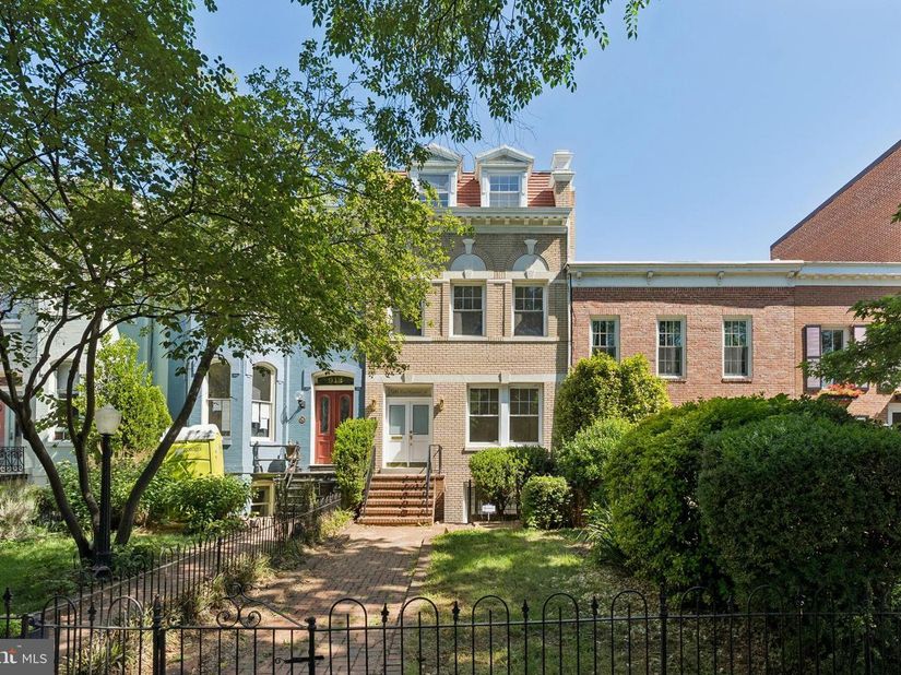 916 East Capitol Street NE, Washington DC 20003