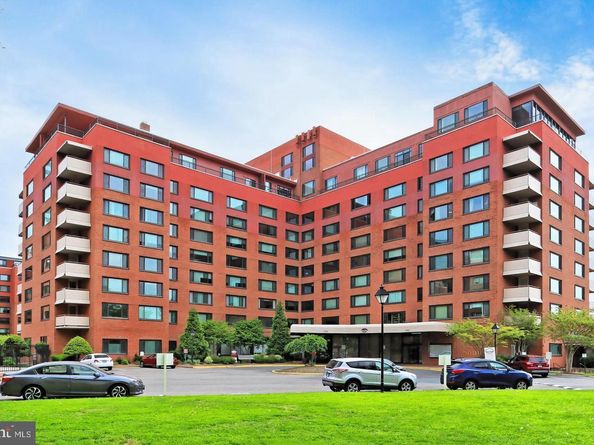 1011 Arlington Boulevard 513, Arlington VA 22209