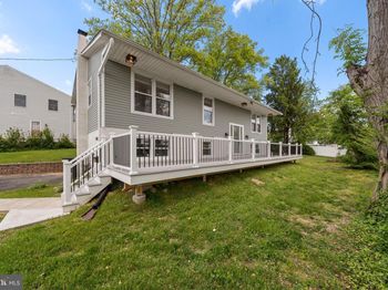 425 North Lane