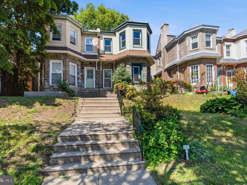 6211 Wayne Avenue, Philadelphia PA 19144