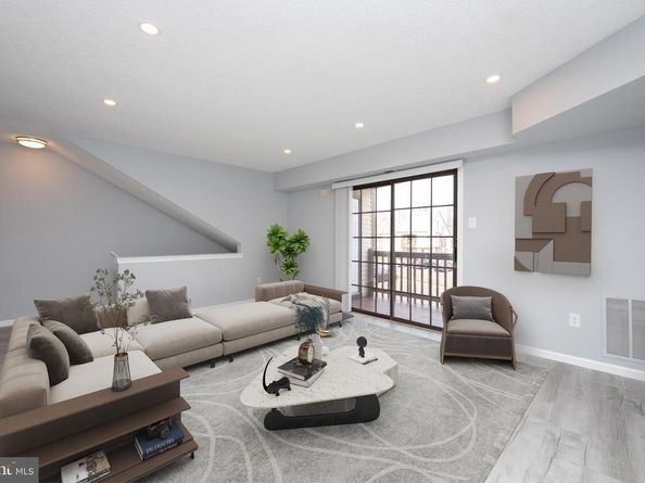 1408 Clark Court, Southampton PA 18966
