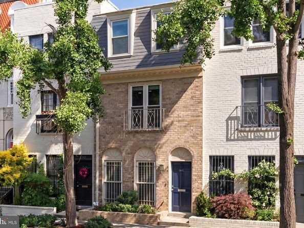 2011 Hillyer Place NW, Washington DC 20009