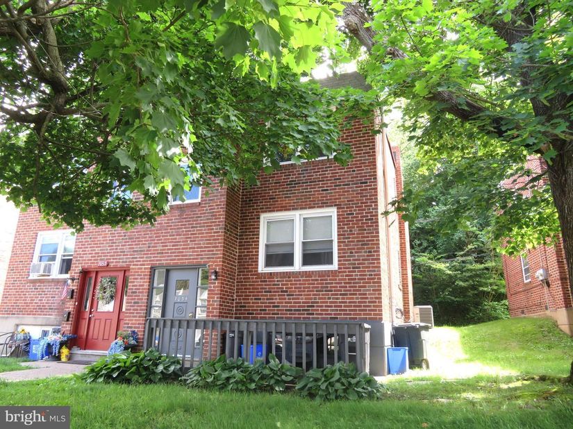 7034 Valley Avenue, Philadelphia PA 19128