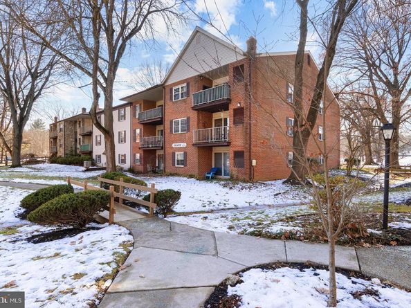 176 Drummers Lane 176, Wayne PA 19087