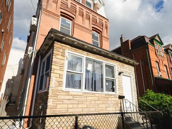 427 N 33rd Street, Philadelphia PA 19104