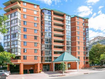 1001 N Randolph Street