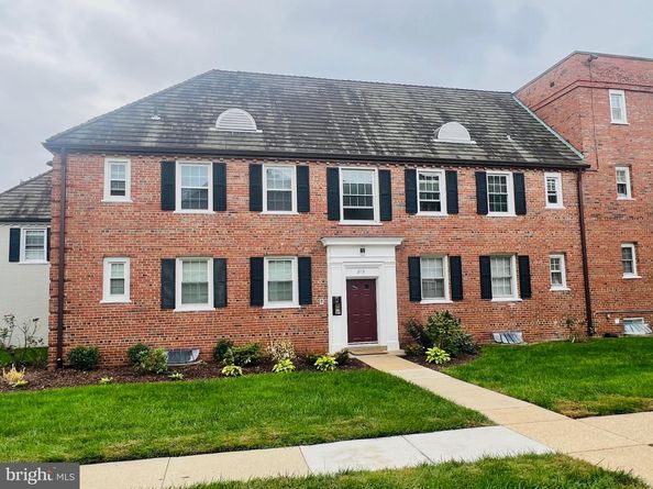 2113 Fort Davis Street SE 102, Washington DC 20020