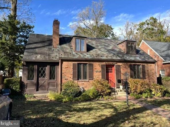 8904 Grant Street, Bethesda MD 20817