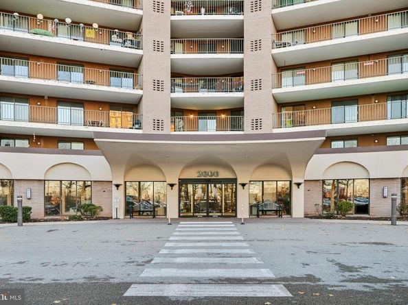 21033 Valley Forge Circle 1033, King Of Prussia PA 19406