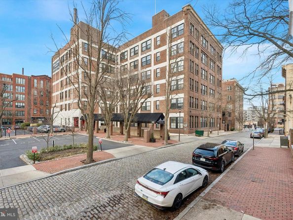 315 New Street 111, Philadelphia PA 19106