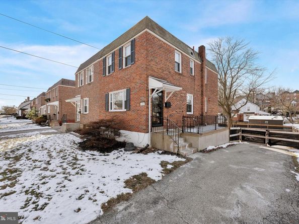 636 Woodland Drive, Havertown PA 19083