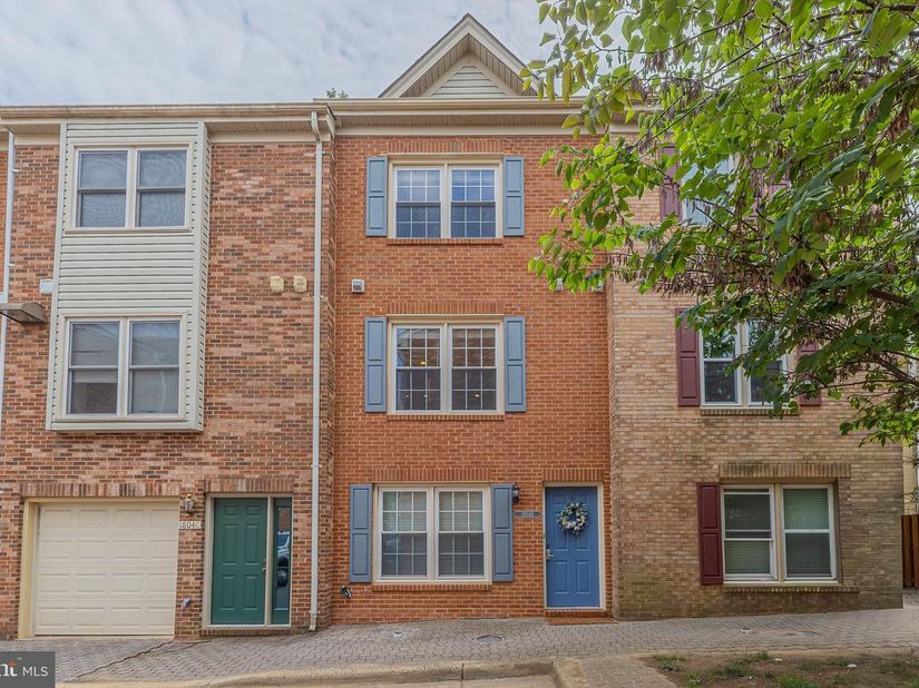 1804 9TH Street S, Arlington VA 22204